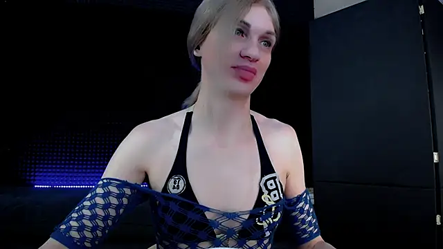 Snapshot of Hardy_Green chatting on 09.13.25 Hardy Green online show from 09.13.25