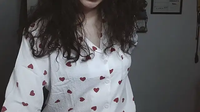 Nikkykora15 online show from 10.18.25