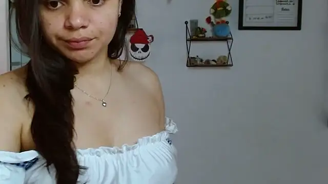 Nikkykora15 online show from 10.31.25