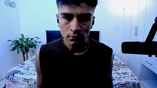 Snapshot of Eiden_allenx chatting on 12.27.24 Eiden allenx online show from 12.27.24