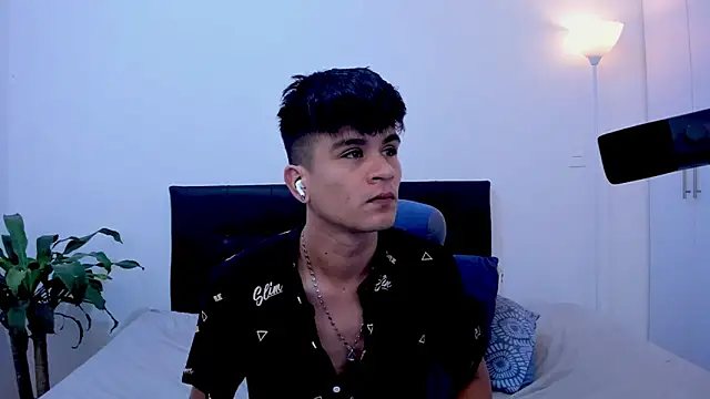Snapshot of Eiden_allenx chatting on 01.27.25 Eiden allenx online show from 01.27.25