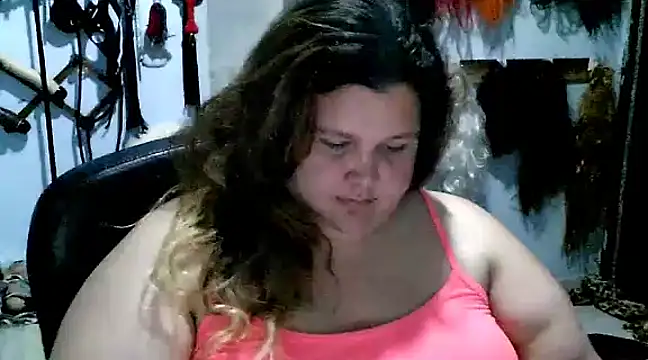 squirt322bbw online show from 02.23.25