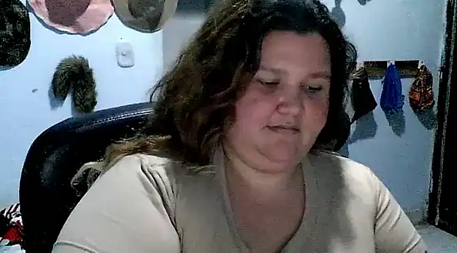 squirt322bbw online show from 03.19.25