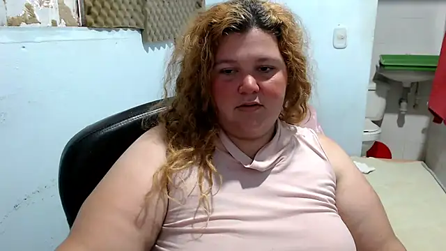 squirt322bbw online show from 04.18.26