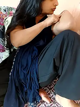 Snapshot of Beautifulsex4u chatting on 11.08.25 Beautifulsex4u online show from 11.08.25