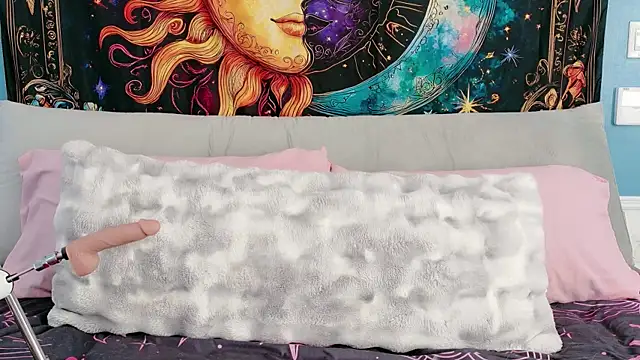 SaraBearXo online show from 02.15.26