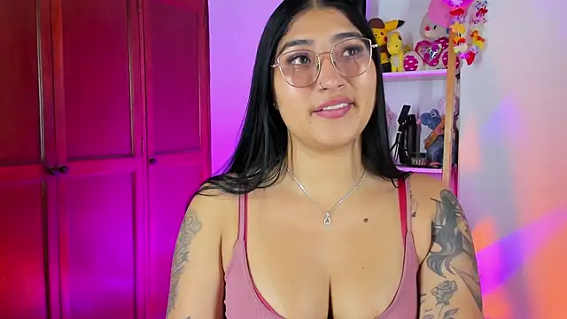 eymy-hadid online show from 10.20.25