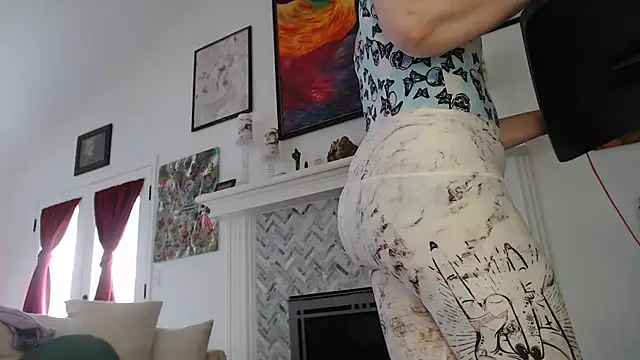 AuroraWillows online show from 02.19.25