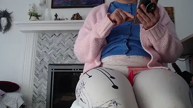 AuroraWillows online show from 02.22.26