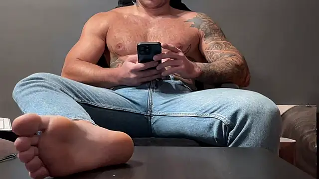 Snapshot of Mr_YourGod chatting on 04.25.26 Mr YourGod online show from 04.25.26