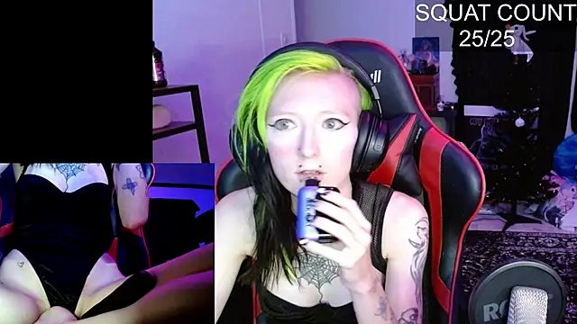 alicewonder09 online show from 11.23.25