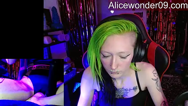 alicewonder09 online show from 01.12.26