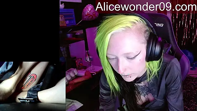 alicewonder09 online show from 03.31.26