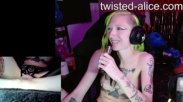 alicewonder09 online show from 04.14.26