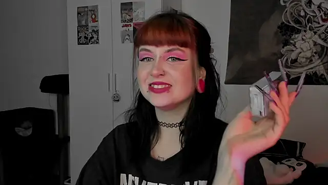 t0riayun0 online show from 12.05.24