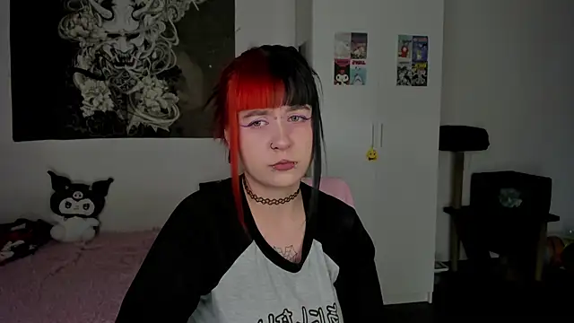 t0riayun0 online show from 02.22.25