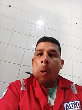 Snapshot of El-reyleon chatting on 06.23.26 El-reyleon online show from 06.23.26