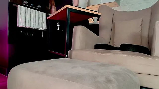 Yourfreebird online show from 03.23.26