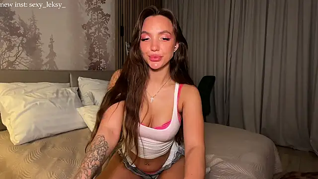 Lex Love online show from 04.18.26