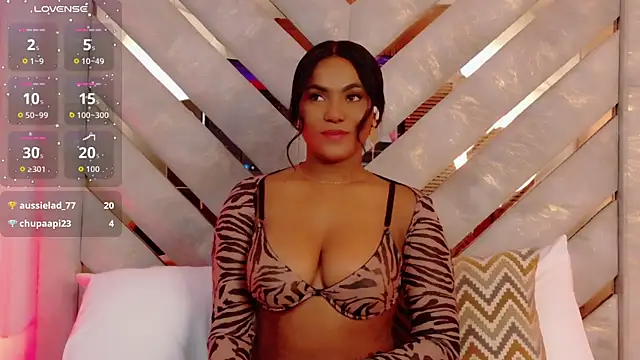 Sara Boom online show from 12.13.25