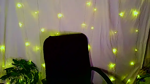 Victoria Marks online show from 11.30.25