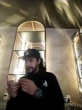 Snapshot of Pziko chatting on 11.23.25 Pziko online show from 11.23.25