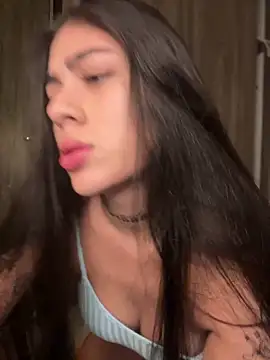 Sarasanders 4 online show from 12.24.24