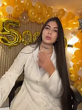 Sarasanders 4 online show from 12.20.25