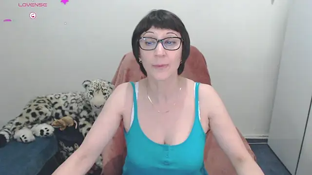 Ammillia online show from 02.12.25