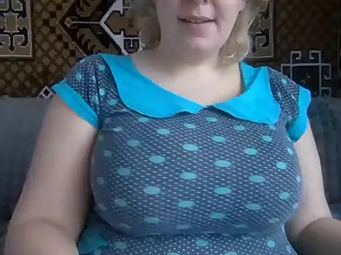 Snapshot of Diana_Britt chatting on 02.08.25 Diana Britt online show from 02.08.25