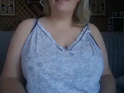 Snapshot of Diana_Britt chatting on 09.12.25 Diana Britt online show from 09.12.25