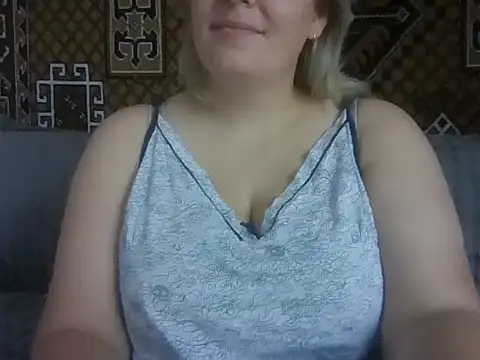 Snapshot of Diana_Britt chatting on 09.13.25 Diana Britt online show from 09.13.25