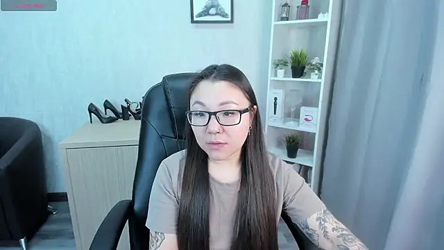 Snapshot of gentle_muse chatting on 01.19.25 gentle muse online show from 01.19.25