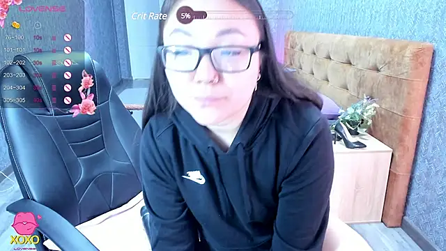 Snapshot of gentle_muse chatting on 02.14.25 gentle muse online show from 02.14.25