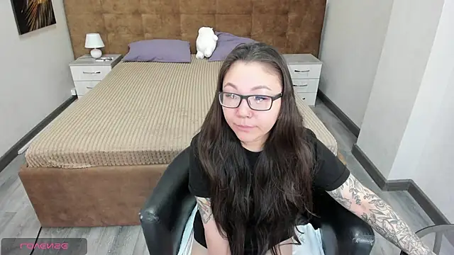 Snapshot of gentle_muse chatting on 03.08.25 gentle muse online show from 03.08.25