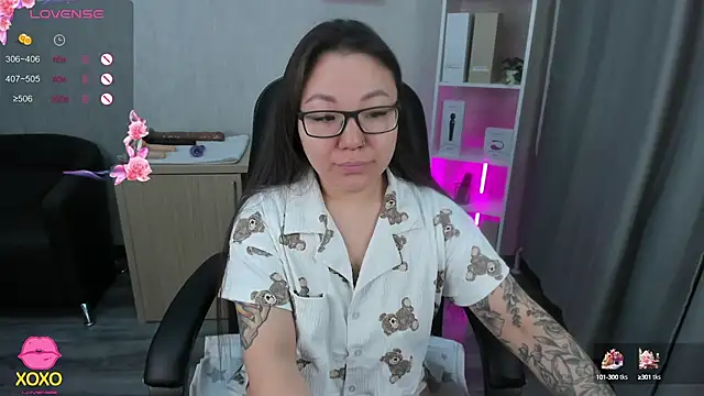 Snapshot of gentle_muse chatting on 03.13.25 gentle muse online show from 03.13.25