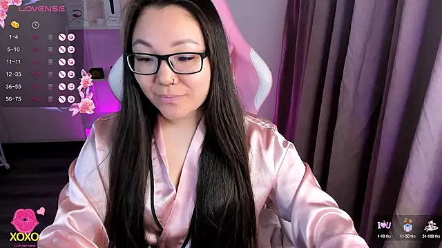 Snapshot of gentle_muse chatting on 03.17.25 gentle muse online show from 03.17.25