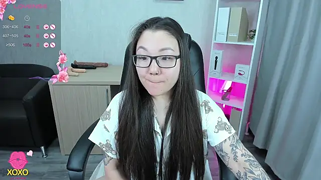 Snapshot of gentle_muse chatting on 03.17.25 gentle muse online show from 03.17.25