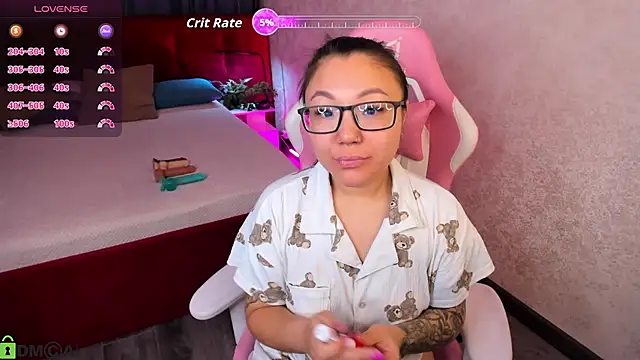 Snapshot of gentle_muse chatting on 10.22.25 gentle muse online show from 10.22.25