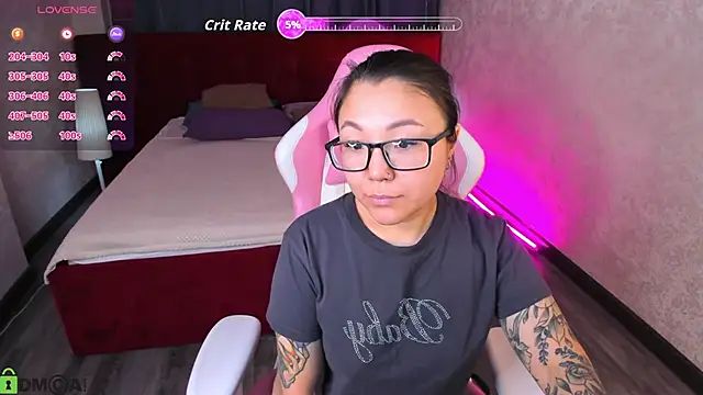 Snapshot of gentle_muse chatting on 10.29.25 gentle muse online show from 10.29.25