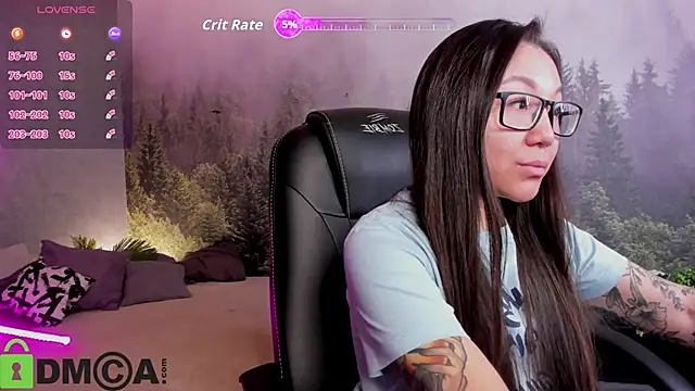 Snapshot of gentle_muse chatting on 11.11.25 gentle muse online show from 11.11.25