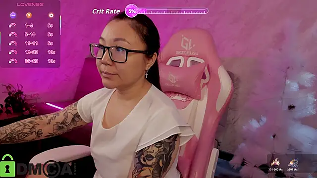 Snapshot of gentle_muse chatting on 12.15.25 gentle muse online show from 12.15.25