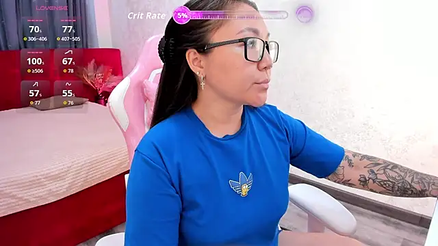 Snapshot of gentle_muse chatting on 06.14.26 gentle muse online show from 06.14.26