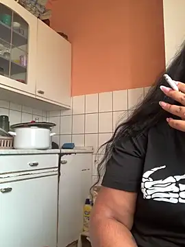 Snapshot of Madsion23 chatting on 10.17.25 Madsion23 online show from 10.17.25