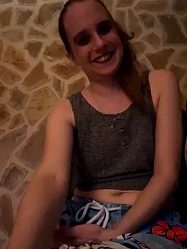 Snapshot of LadyChantale chatting on 12.17.25 LadyChantale online show from 12.17.25