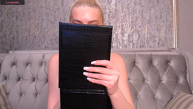 BlondieStar online show from 02.27.26