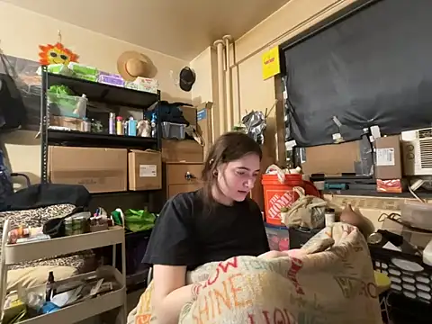 Snowbunnycake 131 online show from 05.25.26