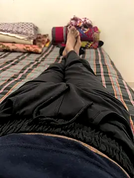 Snapshot of bansisolanki chatting on 12.14.25 bansisolanki online show from 12.14.25