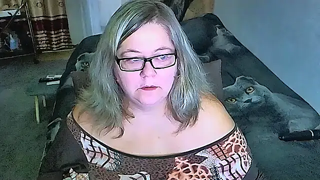 sex2 online show from 10.17.25