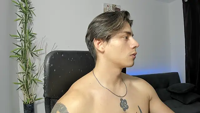 Giordano Russo online show from 12.25.24